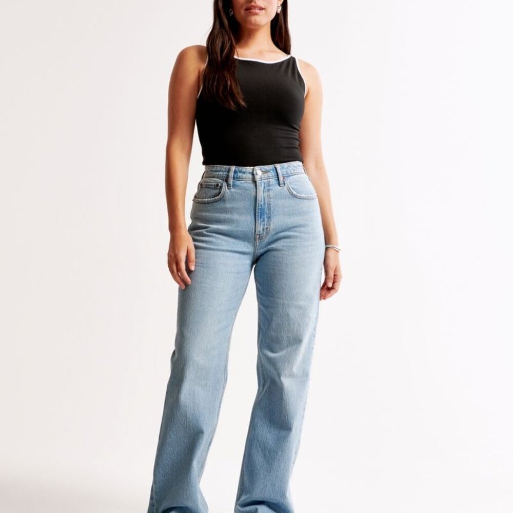Abercrombie & Fitch Curve Love High Rise 90s Relaxed Jean